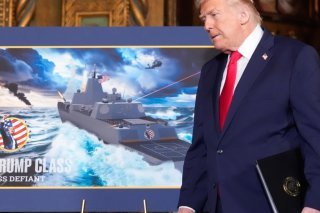 Donald Trump dit vouloir s'impliquer personnellement dans la conception des nouveaux navires de guerre de la "Trump Class USS Defiant". KEYSTONE/AP/Alex Brandon