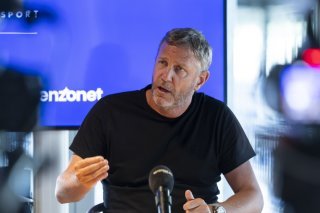 Stéphane Henchoz, directeur sportif du Lausanne-Sport, souhaite que son équipe soit plus "constante" dans cette 2e partie de saison. (Archives) KEYSTONE/CYRIL ZINGARO