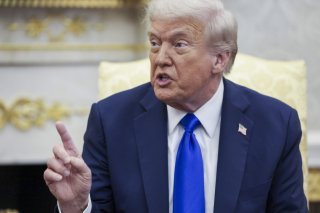 Donald Trump a annoncé des frais élevés pour ce type de visa afin de donner la priorité aux travailleurs américains (archives). KEYSTONE/EPA POOL/SHAWN THEW / POOL