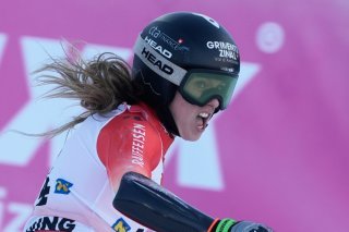 Camille Rast a obtenu samedi le meilleur résultat de sa carrière en géant KEYSTONE/AP/Giovanni Auletta