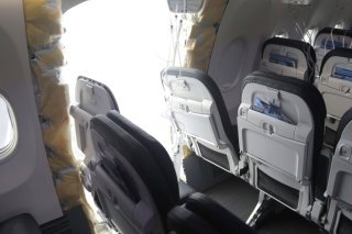 La perte d'une porte sur un vol intérieur en 2024 semble n'avoir pas entamé la confiance d'Alaska Airlines pour les appareils de Boeing. (archive) KEYSTONE/AP