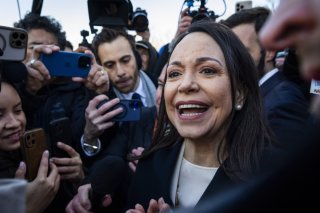 Maria Corina Machado a dit avoir "offert" la médaille de son prix Nobel de la paix à Donald Trump. KEYSTONE/EPA/JIM LO SCALZO