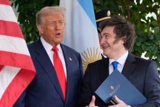 Appelé à y siéger par Donald Trump, Javier Milei déclare que ce serait un honneur pour lui de siéger au Conseil de paix pour Gaza (Archives). KEYSTONE/AP/ALEX BRANDON