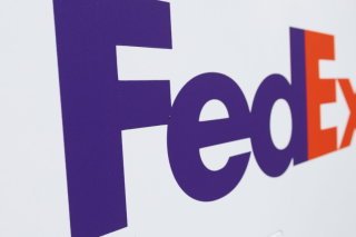 FedEx prévoit jusqu'à 500 suppressions de postes dans une vaste réorganisation de son réseau en France. (archive) KEYSTONE/EPA/CJ GUNTHER