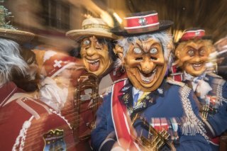 La ville d'Onex fera revivre la tradition du carnaval les 31 janvier et 1er février (photo d'illustration) KEYSTONE/URS FLUEELER