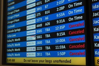 Près de 3400 vols partant ou à destination des Etats-Unis ont été annulés samedi en raison de la tempête hivernale. KEYSTONE/AP/Sydney Schaefer