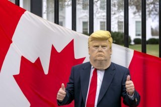 Donald Trump ne ménage pas son voisin du nord, le Canada, le menaçant à nouveau de droits de douane exorbitants. (archives) KEYSTONE/AP/BEN CURTIS