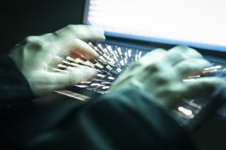 Le SRC doit disposer de nouveaux outils pour déceler les menaces graves pour la Suisse (archives). KEYSTONE/DPA/PHILIP DULIAN