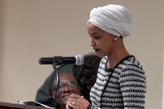 Ilhan Omar ne s'est pas laissé impressionnée par l'attaque dont elle a été victime. KEYSTONE/AP/Richard Tsong-Taatarii