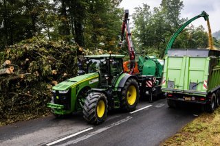 L'Aide suisse à la montagne espère récolter 1 à 1,2 million de francs lors de sa campagne de février, portée par le thème du bois. (Image d'illustration) KEYSTONE/JEAN-CHRISTOPHE BOTT