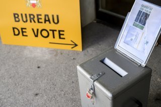 Plus de 1500 sièges sont en jeu dans les municipalités (archives). KEYSTONE/JEAN-CHRISTOPHE BOTT