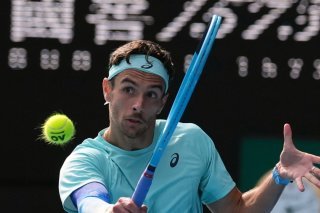 Lorenzo Musetti sera l'une des têtes d'affiche du Swiss Open de Gstaad KEYSTONE/AP/Dita Alangkara
