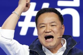 Le chef du gouvernement de centre droit Anutin Charnvirakul apparaît comme le favori du scrutin (archives). KEYSTONE/EPA/RUNGROJ YONGRIT