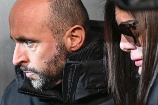 Les propriétaires français du bar incendié la nuit du Nouvel an à Crans-Montana étaient de nouveau auditionnés mardi par la justice du canton du Valais.