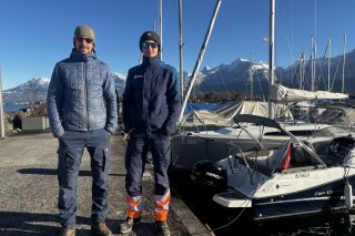 Le garde-port Xavier Haenni et son adjoint...