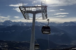 La nouvelle cabine a une capacité de 10 places et un débit final de 2000 personnes par heure.