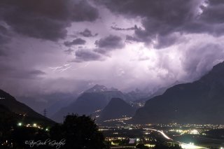 Les éclairs ont zébré le ciel valaisan ce jeudisoir