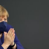 Le gouvernement sortant d'Angela Merkel va instaurer la règle des "2G" en Allemagne.