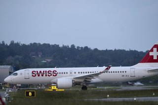 L'Airbus A220, ici photographié à l'aéroport de Kloten, volera bientôt dans le ciel australien sous les couleurs de Qantas.