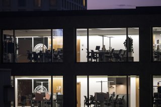 Pour la seconde moitié de l'exercice, l'instabilité économique et géopolitique risque de refroidir les velléités de rapprochement. (KEYSTONE/Christian Beutler)