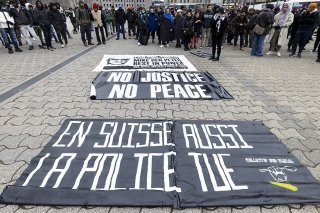 Environ 150 personnes ont rendu hommage à Mike tué voici cinq ans lors d'un contrôle de police.