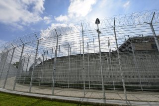 A Genève, l'Office cantonal de la détention sera dirigé par Claude Bettex à partir du 1er mai. L'actuel directeur ad interim de la prison de Champ-Dollon a été nommé mercredi par le Conseil d'Etat (image d'illustration).