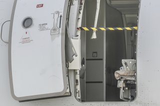 A la connaissance des autorités, c'est la première fois qu'un tel incident se produisait dans le ciel coréen.