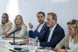 Le conseil d'Etat était satisfait dimanche des résultats des votations cantonales. Il a été suivi sur cinq des six objets qui étaient soumis à la population.