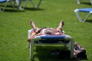Le temps chaud et ensoleillé a attiré le public dans les piscines (image d'illustration).