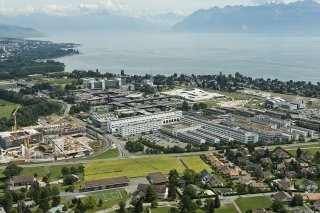 L'UE a annoncé lundi sept nouvelles alliances d'«universités européennes». Cinq hautes écoles suisses y figurent, dont les EPF de Lausanne (en photo) et celle de Zurich (archives).