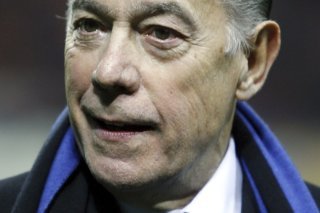 Luis Suarez photographié en 2006 avec une écharpe de l'Inter