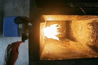 Gare au contrôle des citernes lorsque l'installation de chauffage fonctionne au mazoutà mazout