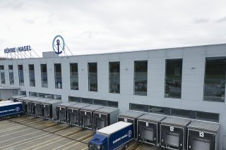 Le bénéfice net s'est pour sa part établi à 398 millions, en baisse de 50% sur un an. (KEYSTONE/Gaetan Bally)