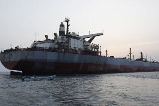 L'Onu espère que cette opération, pour laquelle il manque encore environ 20 millions de dollars sur une estimation totale de 143 millions, permettra d'éviter une catastrophe environnementale dont le nettoyage coûterait environ 20 milliards de doll...