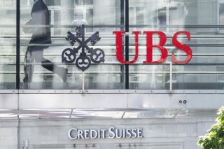 A la faveur de la réorganisation de l'activité de banque d'affaires et de l'intégration des activités de Credit Suisse, UBS entend accélérer sa croissance en Amérique du Nord et du Sud ainsi que multiplier les opérations dans les domaines des tech...