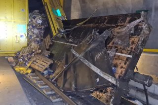 Les installations permettant aux trains de passer d'un tube à l'autre ont été fortement endommagées à la station de Faido