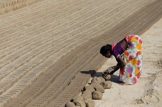 En cas de fortes chaleurs, l'insécurité alimentaire peut arriver en quelques jours parce que les gens ne peuvent pas travailler, ne gagnent pas d'argent et n'ont donc pas les moyens de s'acheter à manger, selon une étude publiée lundi. (image symb...