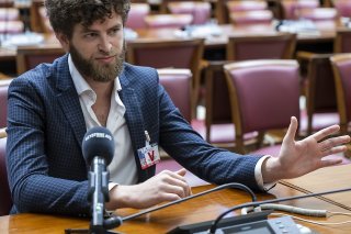 Jonathan Gutman fait remarquer au Hamas qu'il n'a aucun intérêt à retenir son cousin en otage après les violences récentes en Israël. KEYSTONE/MARTIAL TREZZINI