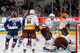 Simon Bodenmann trompe Mayer et permet à Zurich de revenir dans le match (1-2) KEYSTONE/SIGGI BUCHER