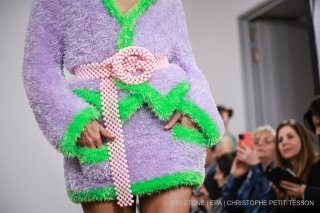 Kevin Germanier collabore avec une équipe de tricoteuses valaisannes, comme pour ce modèle de la collection automne-hiver 2023/2024.