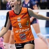 Meline Pierret et le Neuchâtel UC sont en ballottage favorable pour passer en finale de la Coupe CEV. KEYSTONE/JEAN-CHRISTOPHE BOTT