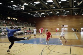 Une initiative constitutionnelle du PLR Genève vise à favoriser le sport dans le canton (image d'illustration). KEYSTONE/SALVATORE DI NOLFI