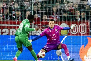 Christopher Lungoyi dans le duel qu'il n'aurait jamais dû livrer à Marvin Keller.... KEYSTONE/JEAN-CHRISTOPHE BOTT