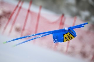 Le vent soufflait beaucoup trop fort à Sölden KEYSTONE/GIAN EHRENZELLER