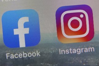 Les Suisses devront ouvrir leur porte-monnaie dès novembre pour pouvoir utiliser Instagram et Facebook sans publicité (archives). KEYSTONE/AP/RICHARD DREW