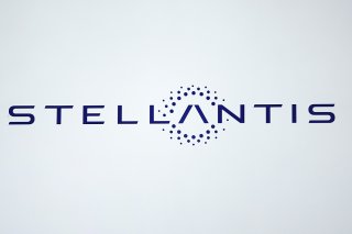 Entre juillet et fin septembre, le groupe franco-italo-américain a dégagé un chiffre d'affaires bien supérieur au consensus des analystes interrogés par Bloomberg, qui tablaient sur 43,3 milliards d'euros (archives). KEYSTONE/AP/Paul Sancya