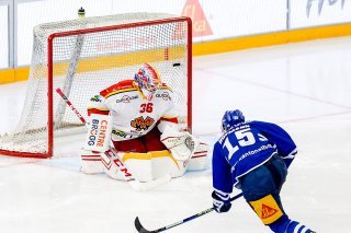 Le gardien Joren van Pottelberghe quittera Bienne pour Lugano la saison prochaine KEYSTONE/PHILIPP SCHMIDLI