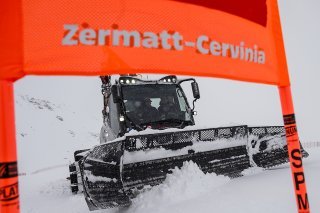 Il n'y aura pas de descente samedi à Zermatt/Cervinia KEYSTONE/JEAN-CHRISTOPHE BOTT