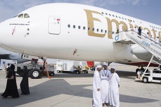 Cette annonce porte à 65 le nombre d'appareils de la famille Airbus 350 commandés par Emirates (archives). KEYSTONE/AP/Jon Gambrell