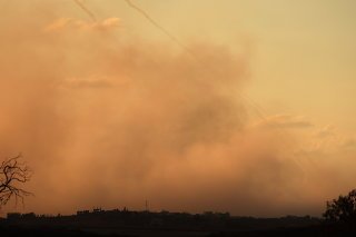 Au moins 12'000 morts annoncés à Gaza par le Hamas. KEYSTONE/EPA/ATEF SAFADI